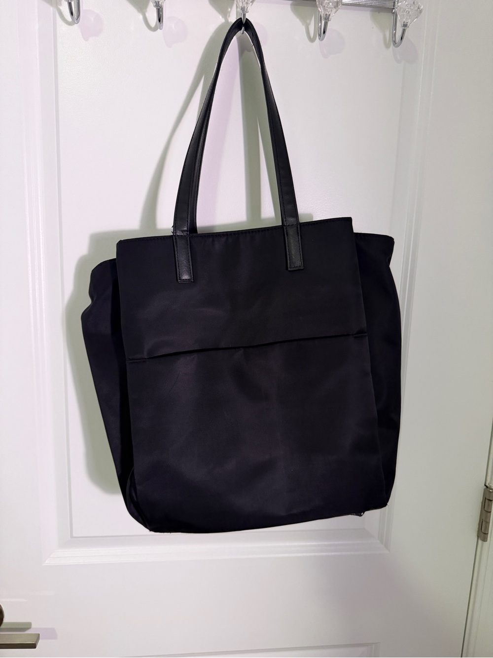 Beis travel bag  “The Commuter Tote”
